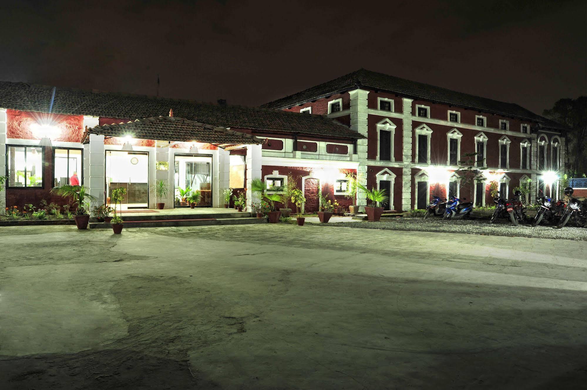 Oyo 738 Hotel Kaze Darbar Katmandú Exterior foto